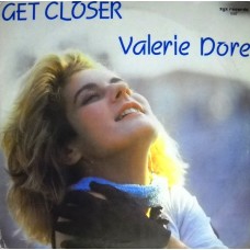Valerie Dore – Get Closer